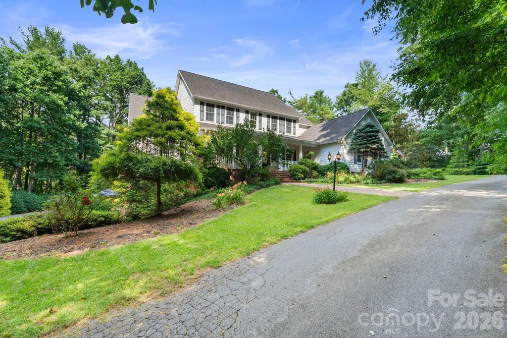107 Windsong Extension Fairview NC 28730