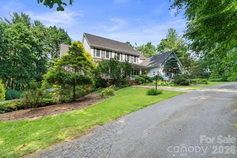 107 Windsong Extension Fairview NC 28730