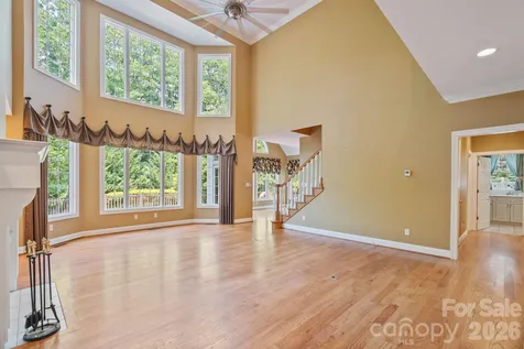 107 Windsong Extension Fairview NC 28730