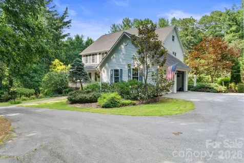 107 Windsong Extension Fairview NC 28730