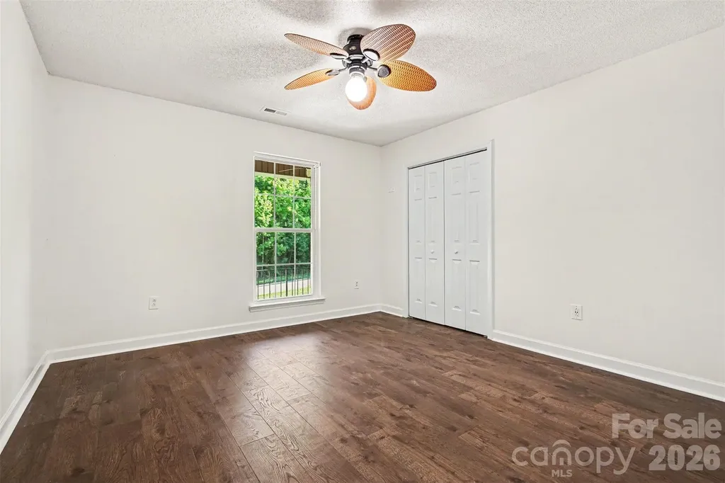 6826 Teal Drive Denver NC 28037
