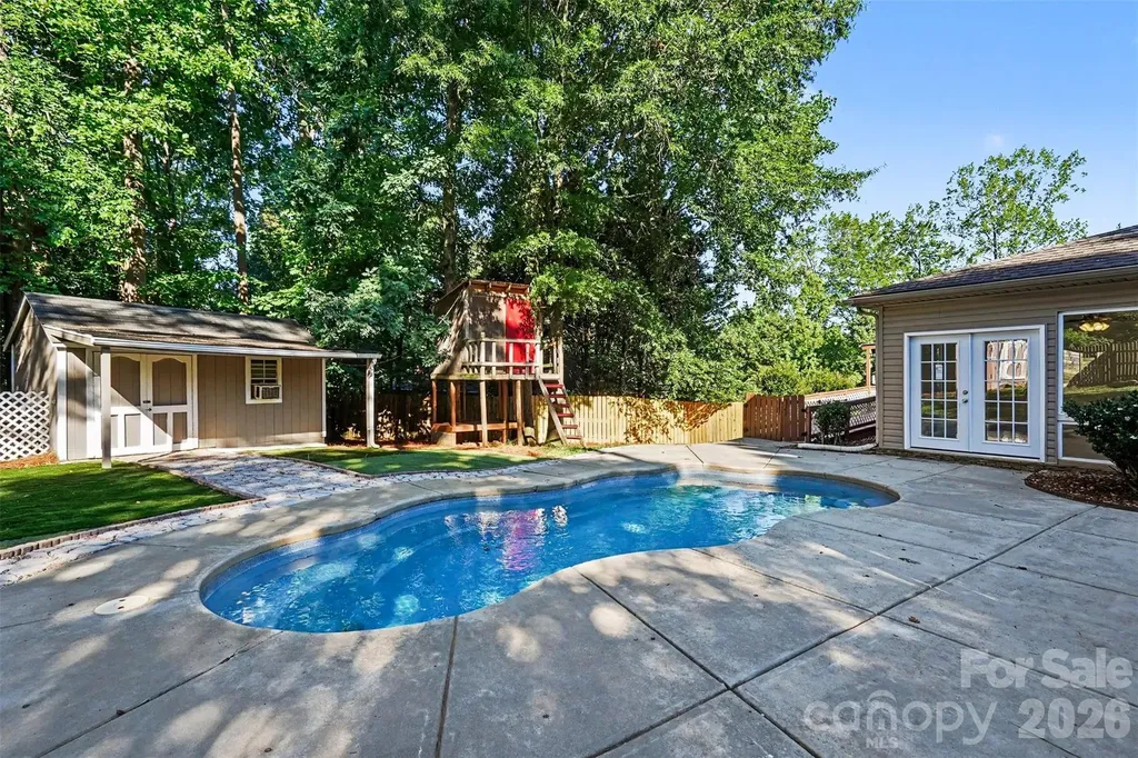 6826 Teal Drive Denver NC 28037
