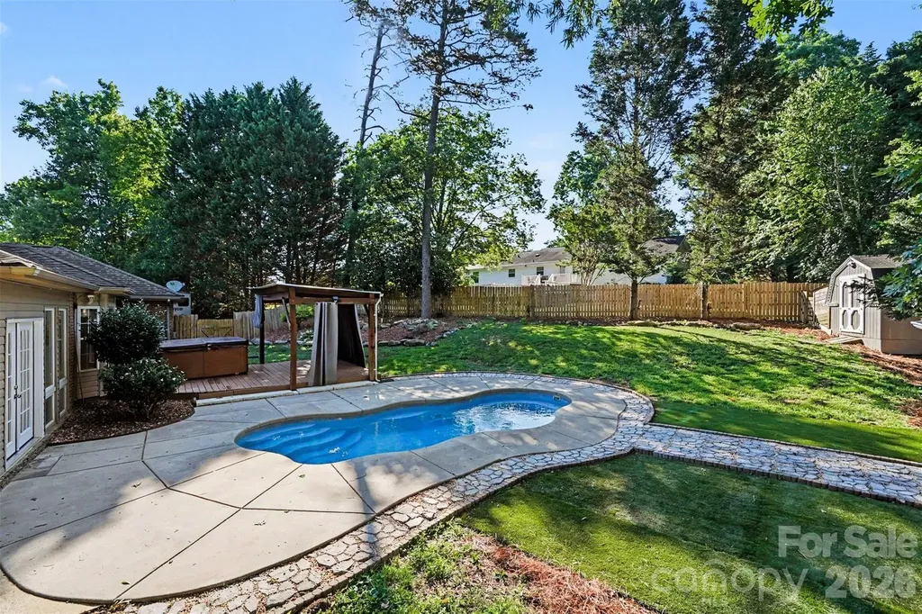 6826 Teal Drive Denver NC 28037