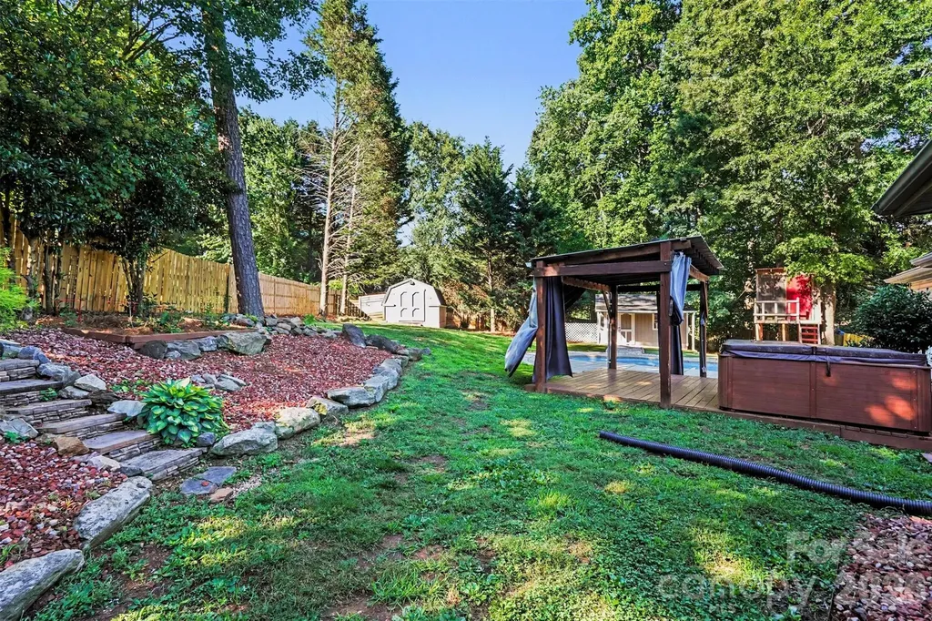 6826 Teal Drive Denver NC 28037