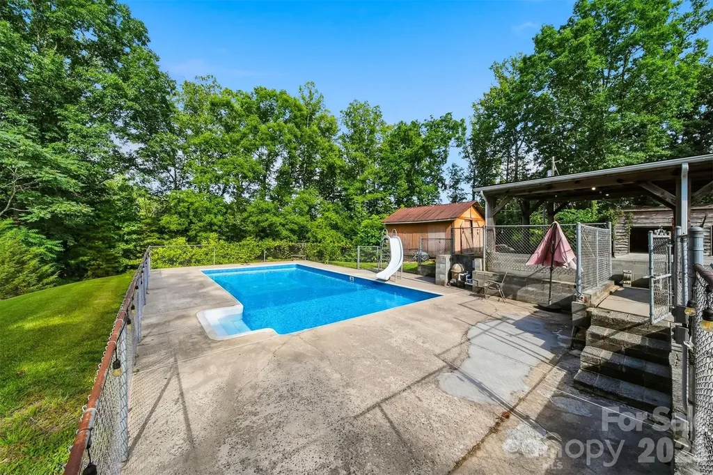 255 Wildwood Road Lenoir NC 28645