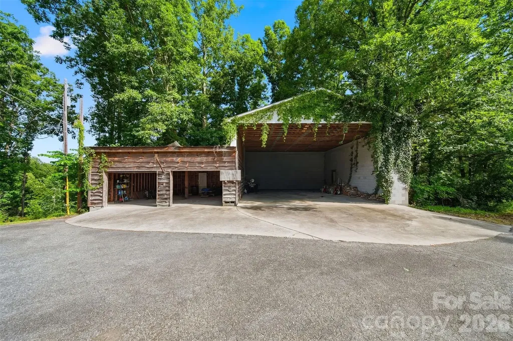 255 Wildwood Road Lenoir NC 28645