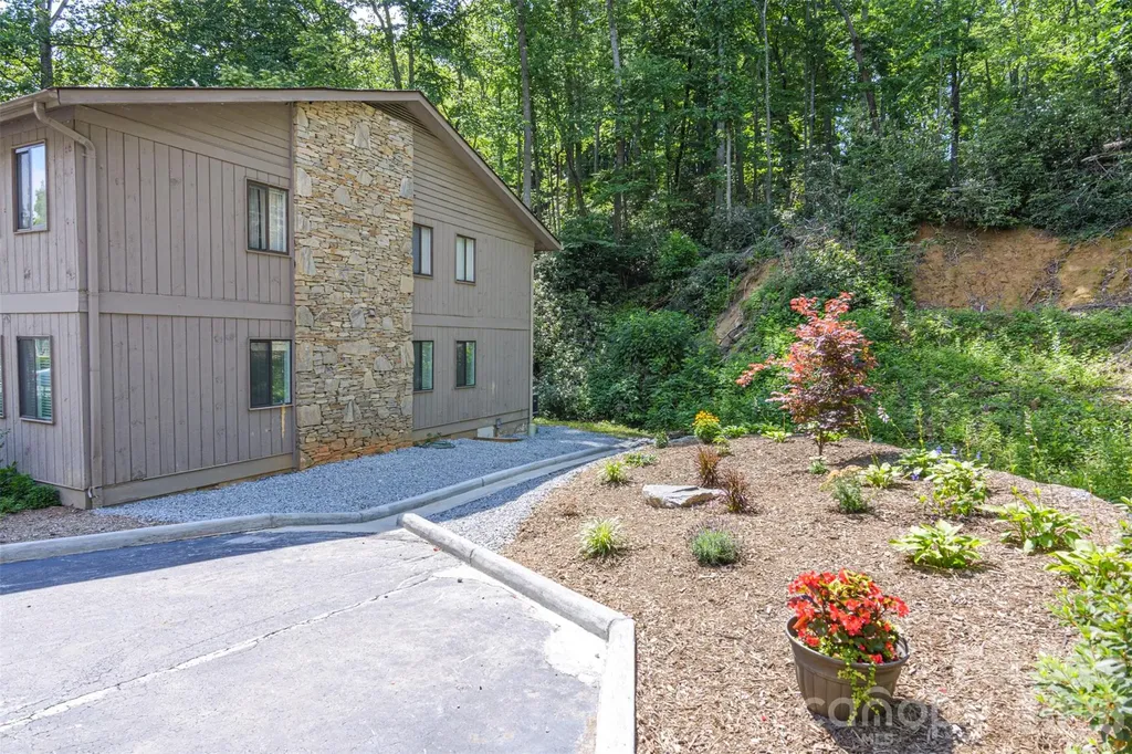 55 Lake Drive Laurel Park NC 28739