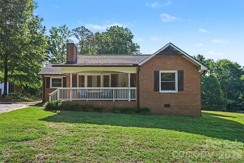 407 S Beaver Street Landis NC 28088