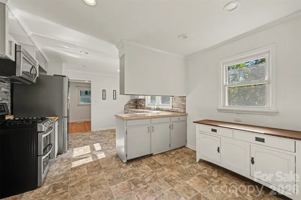 407 S Beaver Street Landis NC 28088