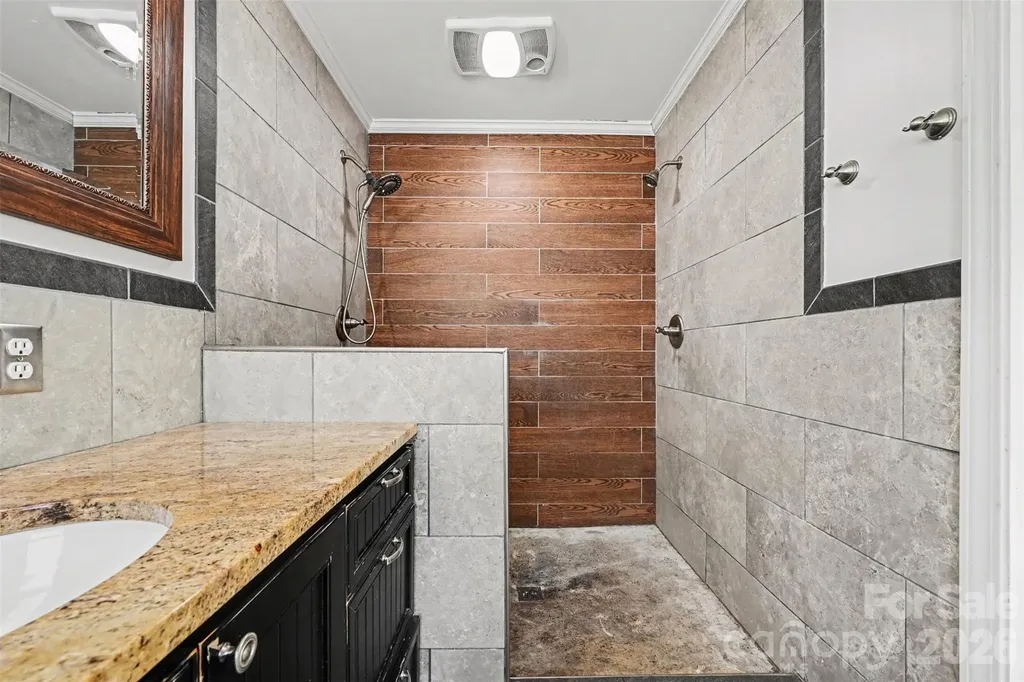 407 S Beaver Street Landis NC 28088