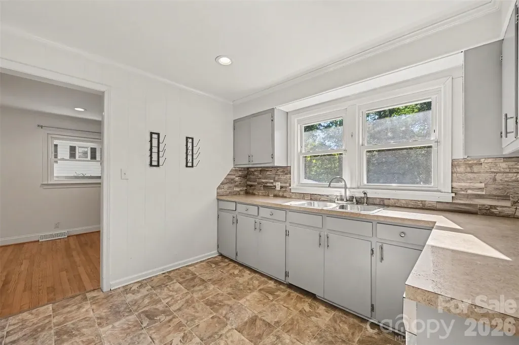 407 S Beaver Street Landis NC 28088