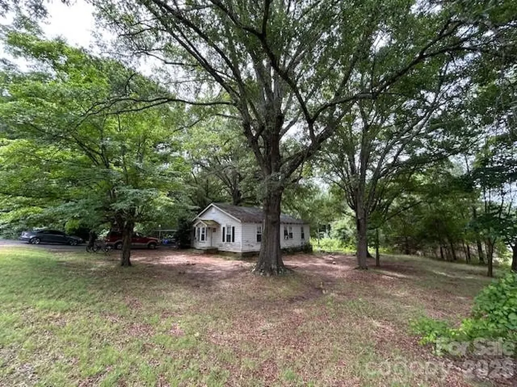 145 Alexander Acres Road Mooresville NC 28115