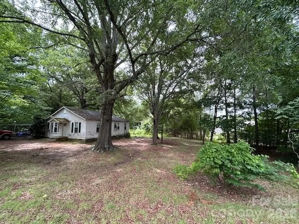 145 Alexander Acres Road Mooresville NC 28115