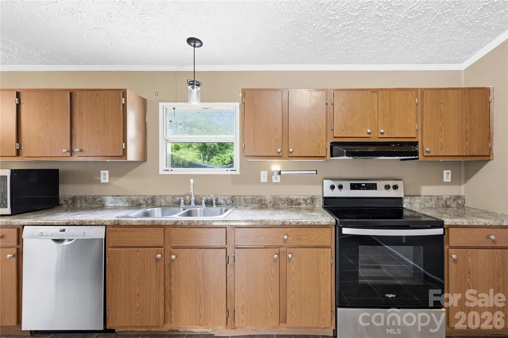 245 Mountain Grove Road Canton NC 28716