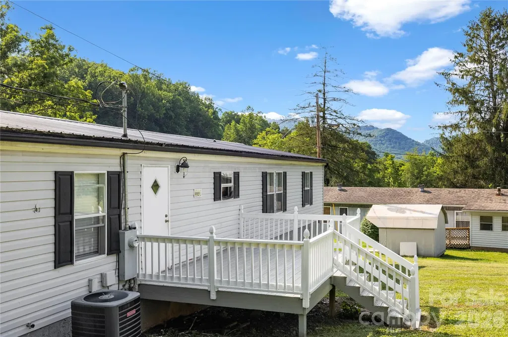 245 Mountain Grove Road Canton NC 28716