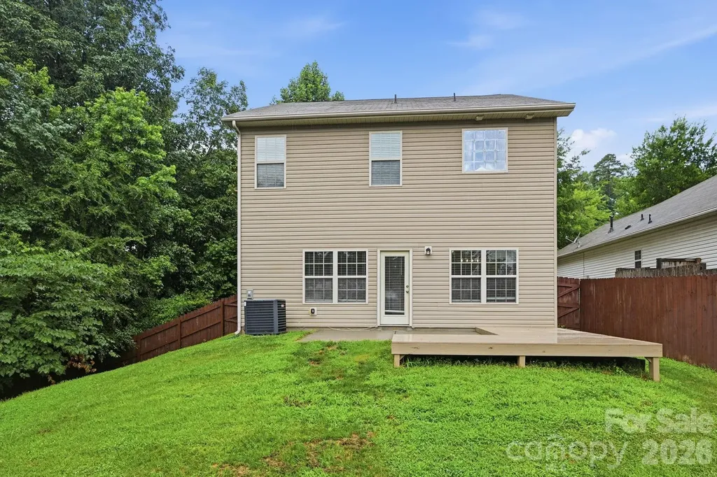 7820 Rockland Drive Charlotte NC 28213