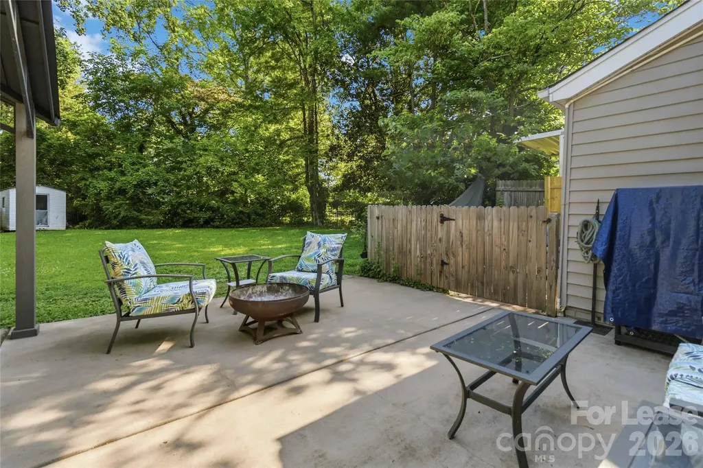 4231 Firethorne Road Charlotte NC 28205