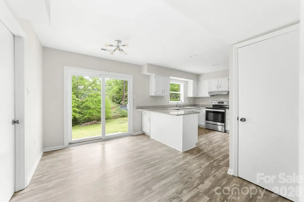616 Silversmith Lane Charlotte NC 28270