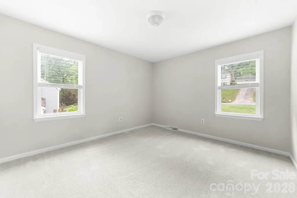 616 Silversmith Lane Charlotte NC 28270