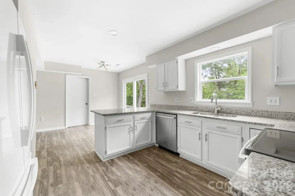 616 Silversmith Lane Charlotte NC 28270