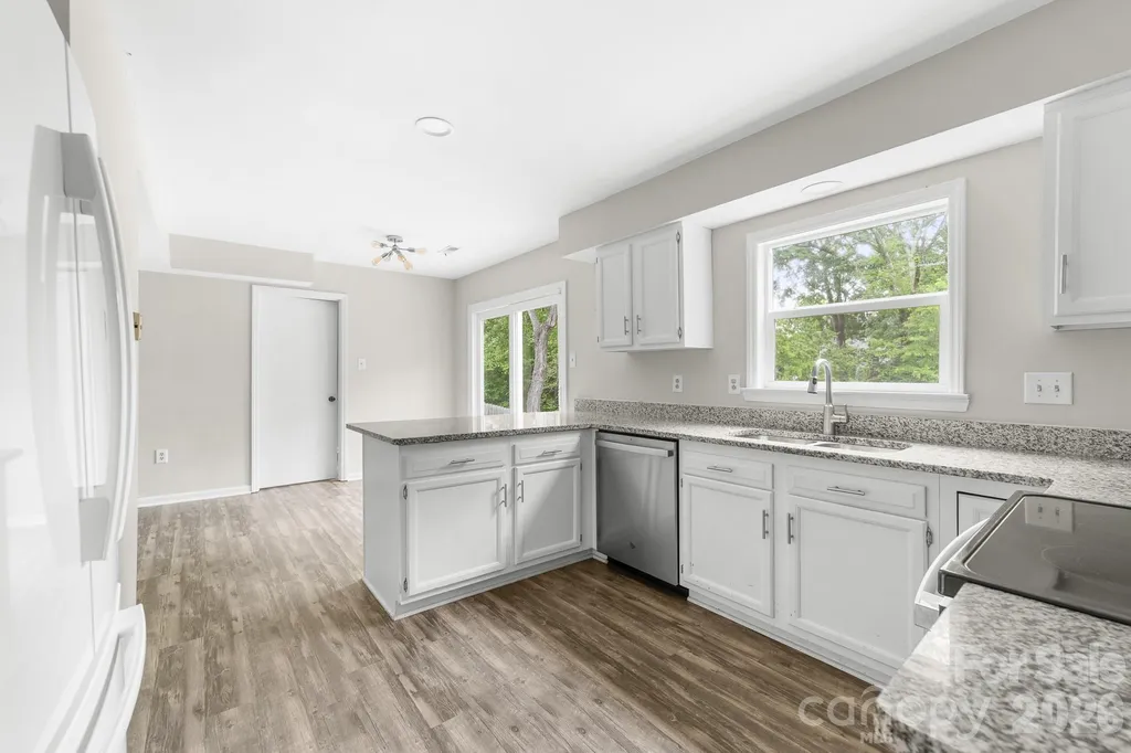 616 Silversmith Lane Charlotte NC 28270