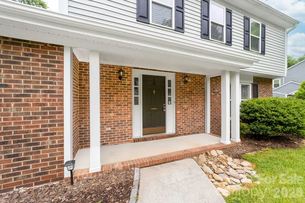 616 Silversmith Lane Charlotte NC 28270