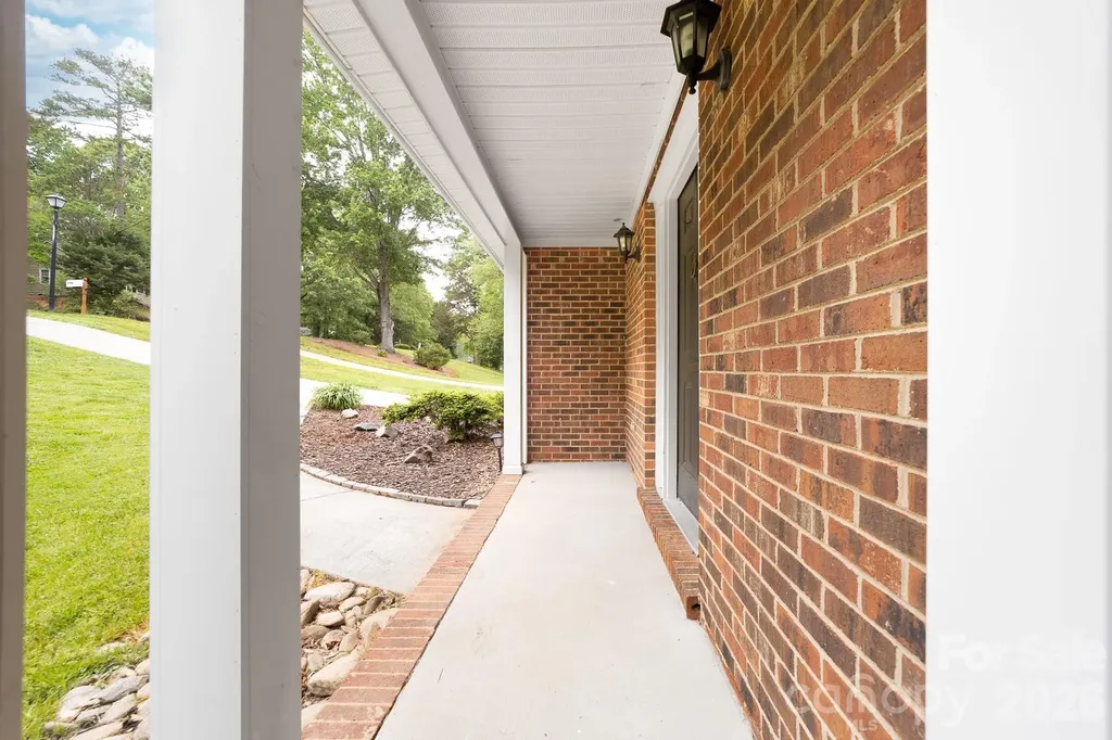 616 Silversmith Lane Charlotte NC 28270