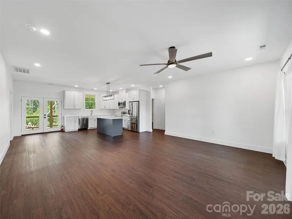 105 Crowder Hills Lane Asheville NC 28804