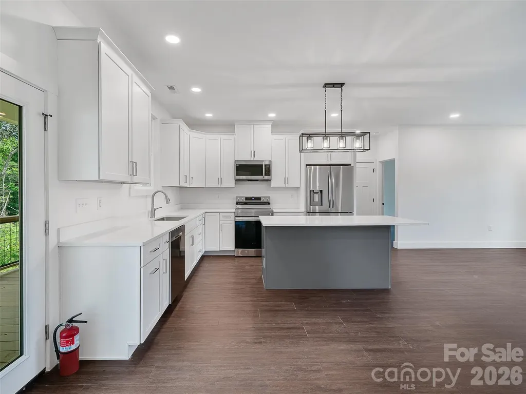 105 Crowder Hills Lane Asheville NC 28804