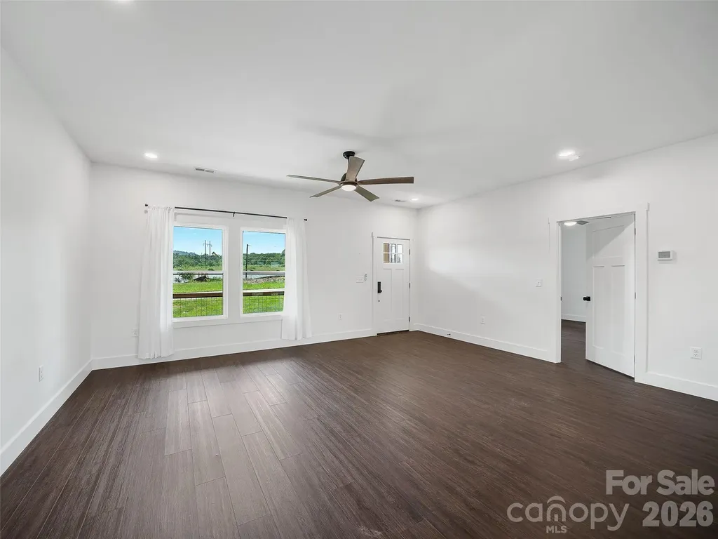 105 Crowder Hills Lane Asheville NC 28804