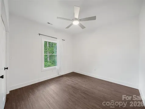 105 Crowder Hills Lane Asheville NC 28804