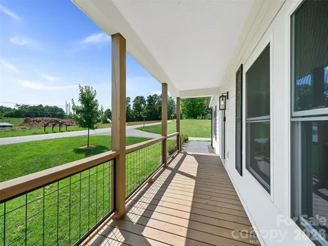 105 Crowder Hills Lane Asheville NC 28804