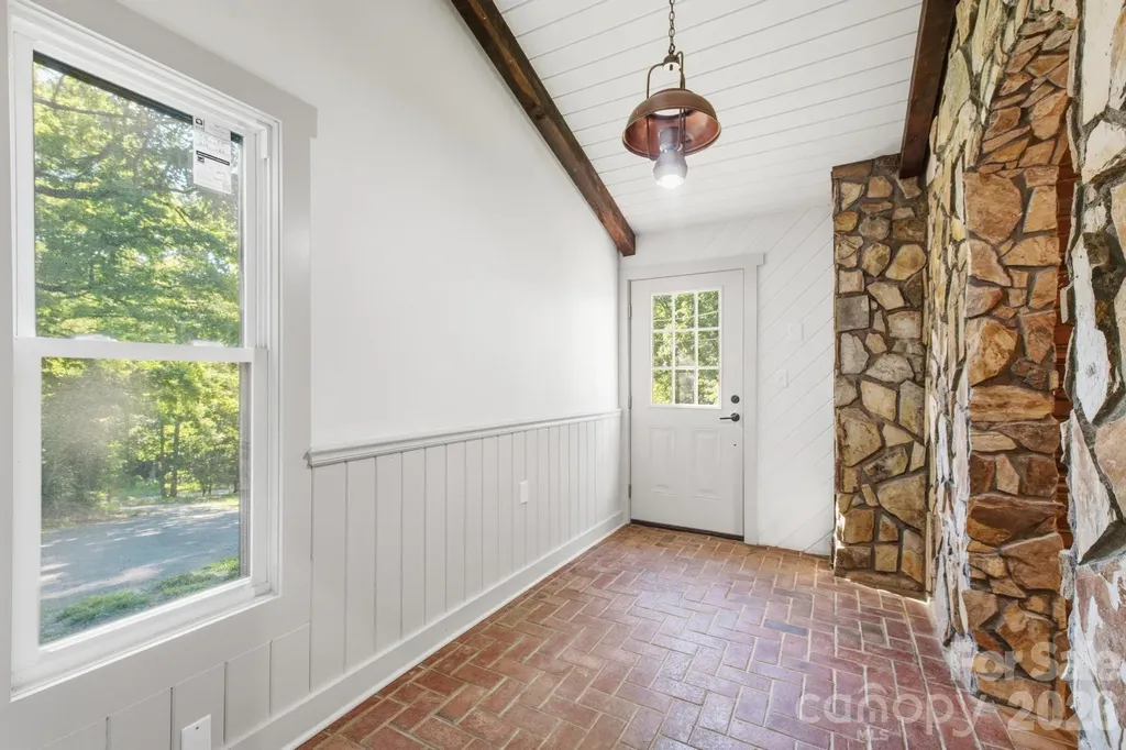 1415 Mcrary Creek Road Lenoir NC 28645