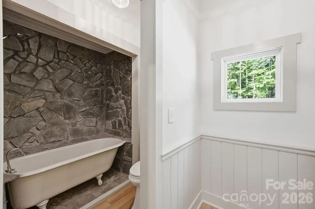 1415 Mcrary Creek Road Lenoir NC 28645