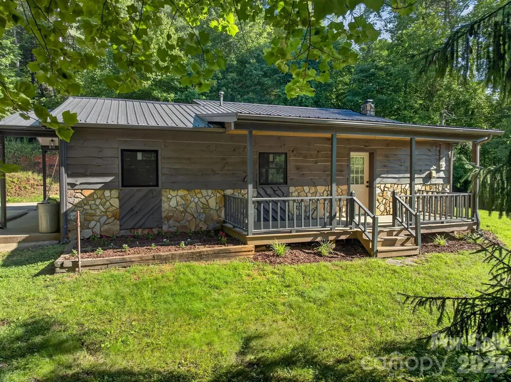 1415 Mcrary Creek Road Lenoir NC 28645