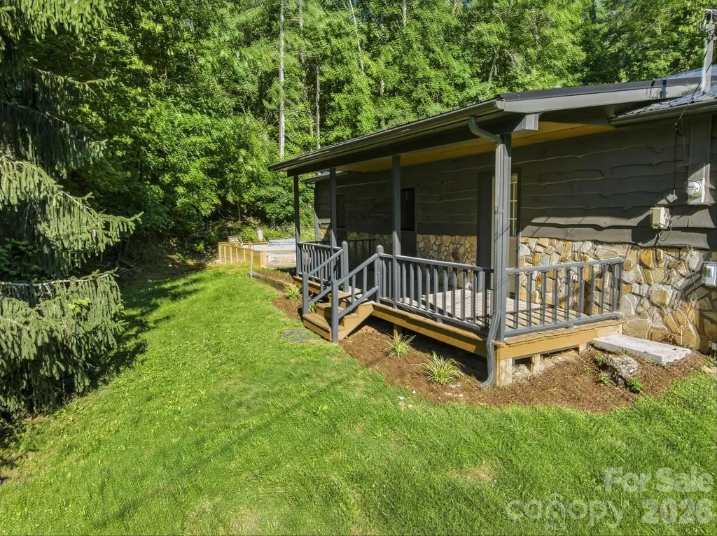 1415 Mcrary Creek Road Lenoir NC 28645