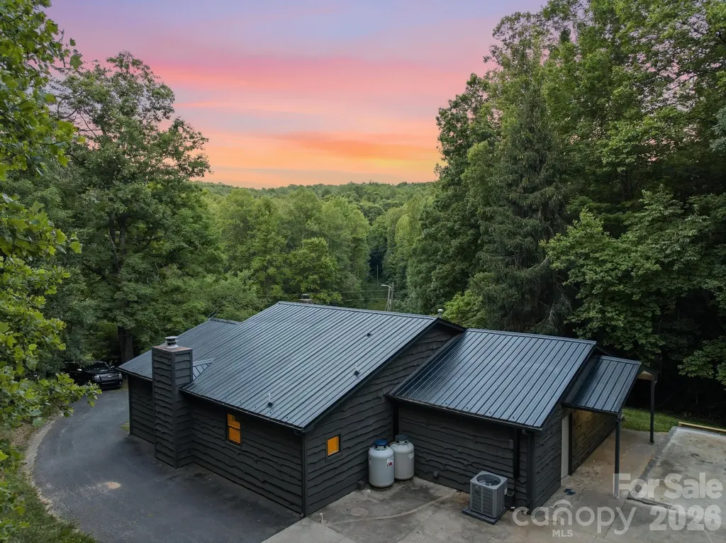 1415 Mcrary Creek Road Lenoir NC 28645