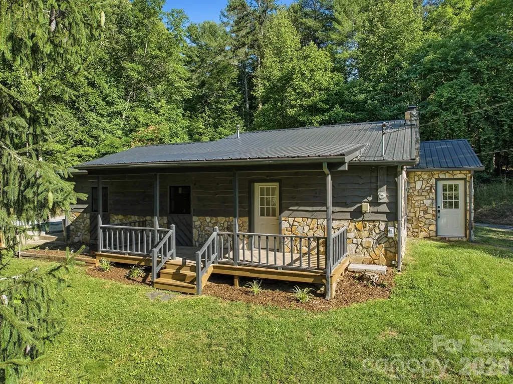 1415 Mcrary Creek Road Lenoir NC 28645