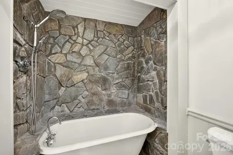 1415 Mcrary Creek Road Lenoir NC 28645