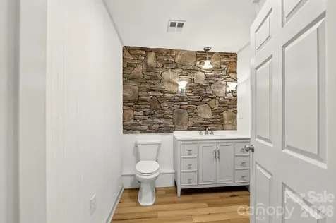 1415 Mcrary Creek Road Lenoir NC 28645