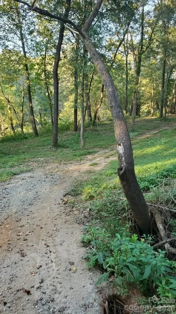 5371 Us 221a Highway Mooresboro NC 28114