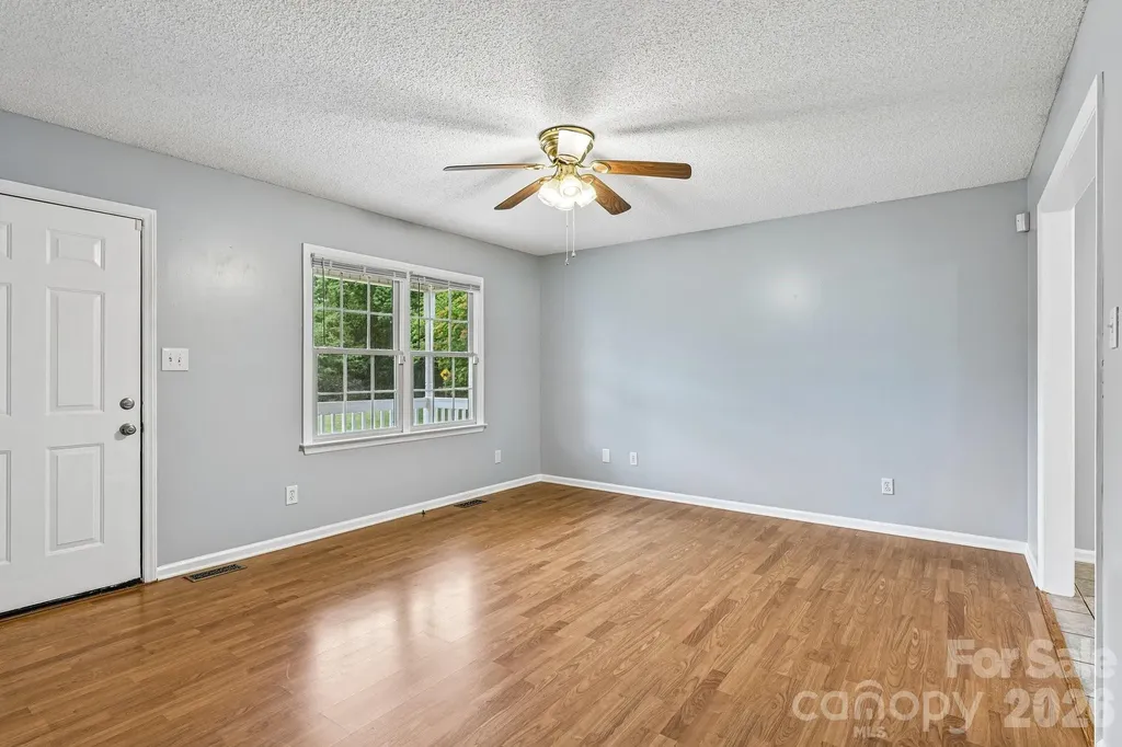 738 Mcdaniel Road Kings Mountain NC 28086