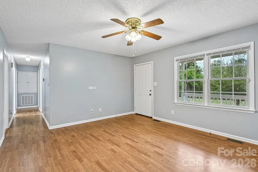 738 Mcdaniel Road Kings Mountain NC 28086