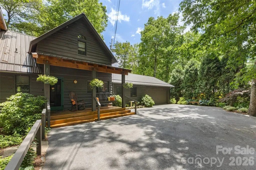 85 & 95 Ralph Thomas Road Highlands NC 28741