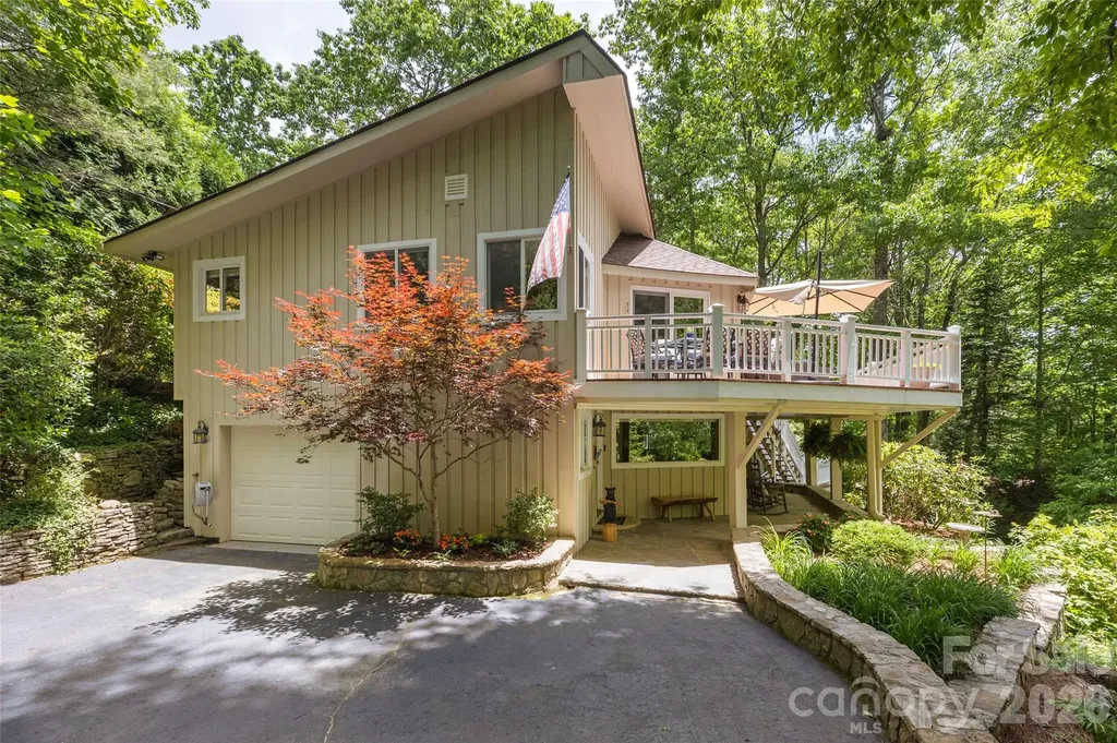 85 & 95 Ralph Thomas Road Highlands NC 28741