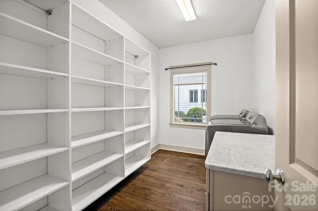 2530 Bay Street Charlotte NC 28205