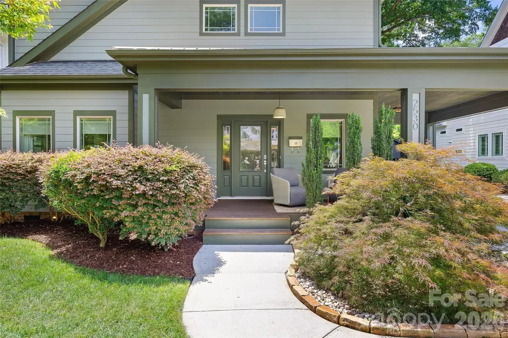2530 Bay Street Charlotte NC 28205