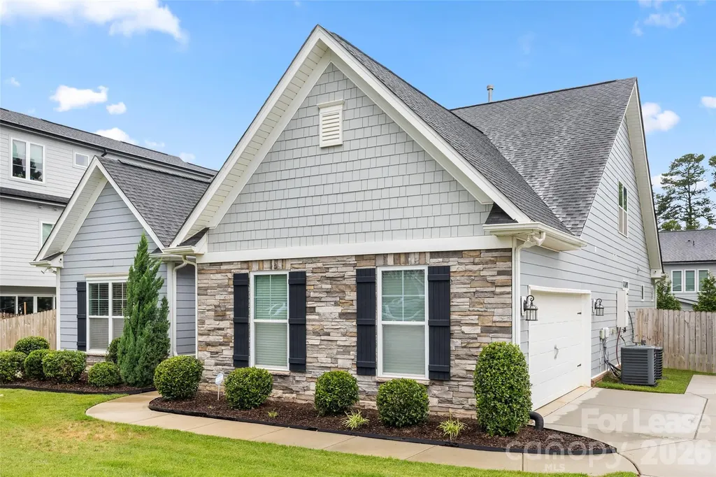 3826 Dewitt Lane Charlotte NC 28217