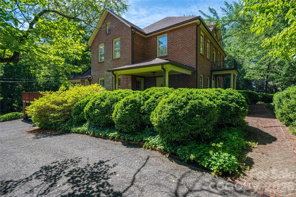 805 S Aspen Street Lincolnton NC 28092