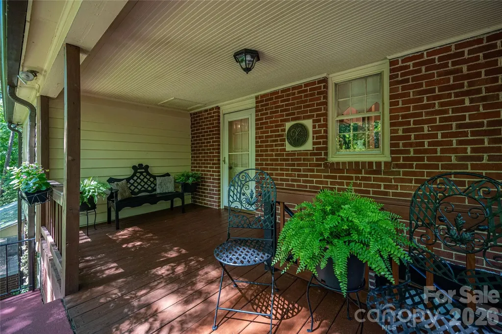 805 S Aspen Street Lincolnton NC 28092